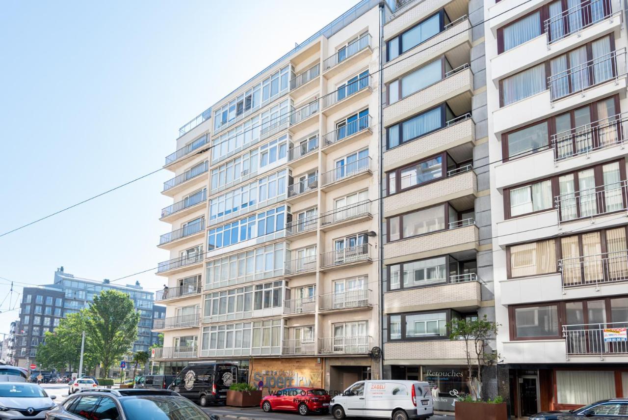 Luxurious Apartment Next To The Sea And City Centre With Free Parking Space Ostend Luaran gambar
